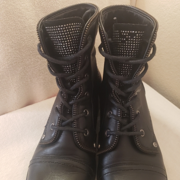 GBG Guess Lace up Boots sparkle on tongue zipper around boot combat, motor sz 8 - Picture 12 of 12